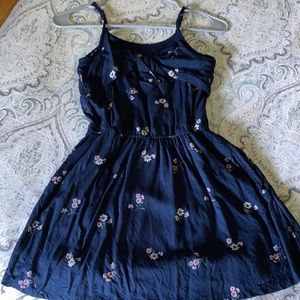 Abercrombie girls dress size 9/10.